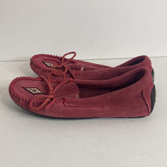 Manitobah Moccasins Womens 7 Pink Red Suede Slip On Loafers Aboriginal Beaded - Picture 3 of 13